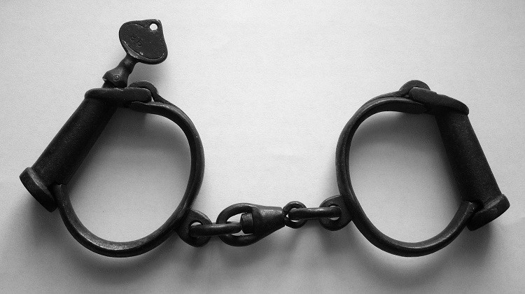 hand cuffs